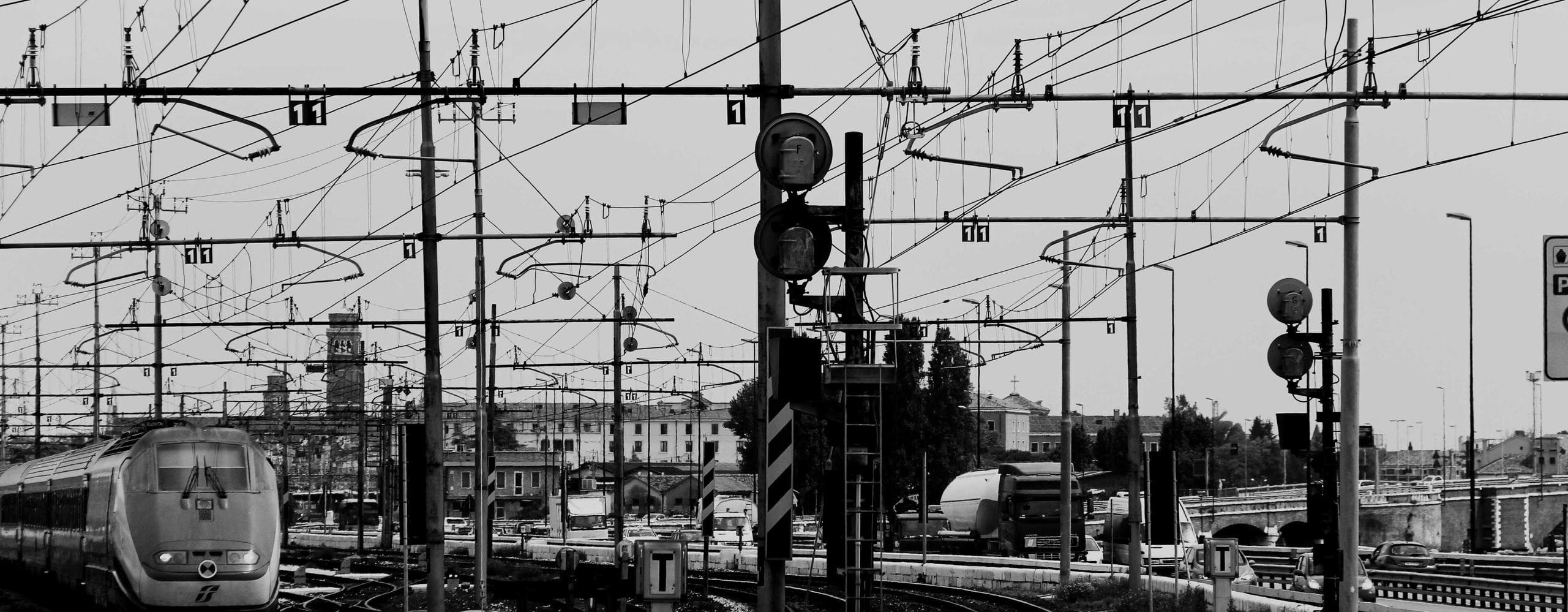 Admoveo colligo vespillo.